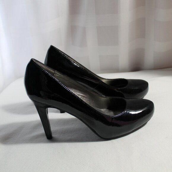 Bandolino Black Patent Heels, Pumps, 3.5 Inch Heel, 7.5M, NWOT - Picture 1 of 10